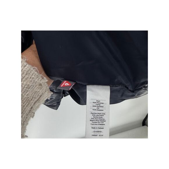 Talbots Long Quilted PrimaLoft Puffer Vest navy blue size XL Petite minimalist - Picture 7 of 8